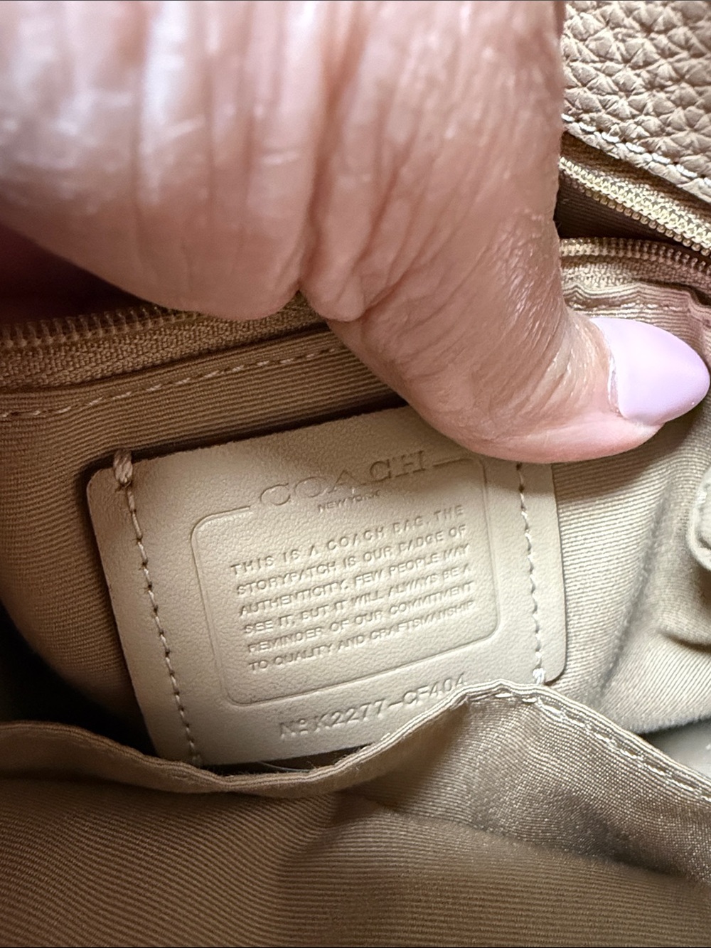 Coach Lunar New Year Dempsey signature canvas with a rabbit and carriage motif - Picture 15 of 15